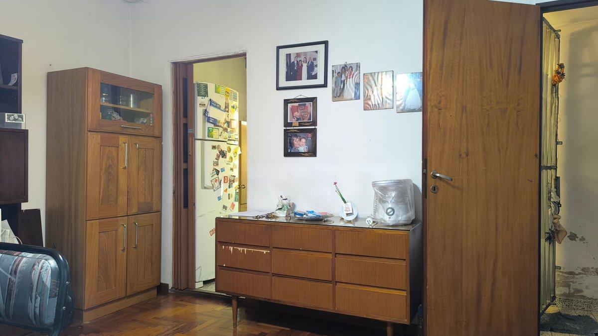 Foto de CASA 2 PLANTAS, JARDIN , PATIO Y GARAGE 5 AMB., imagen 4