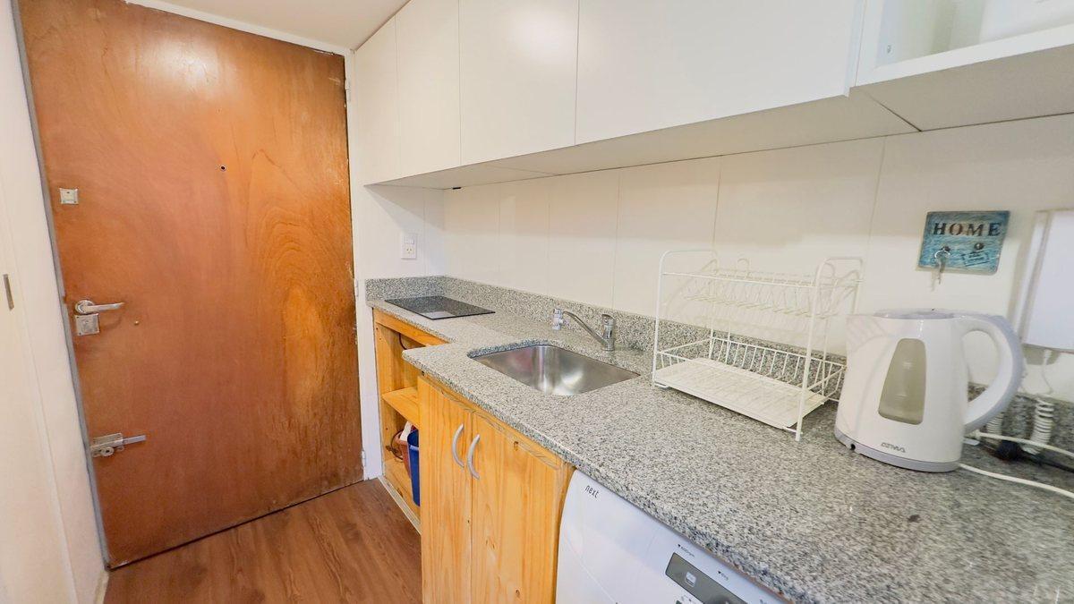 Foto de VENTA MONOAMBIENTE - AMOBLADO CON BALCON, imagen 3