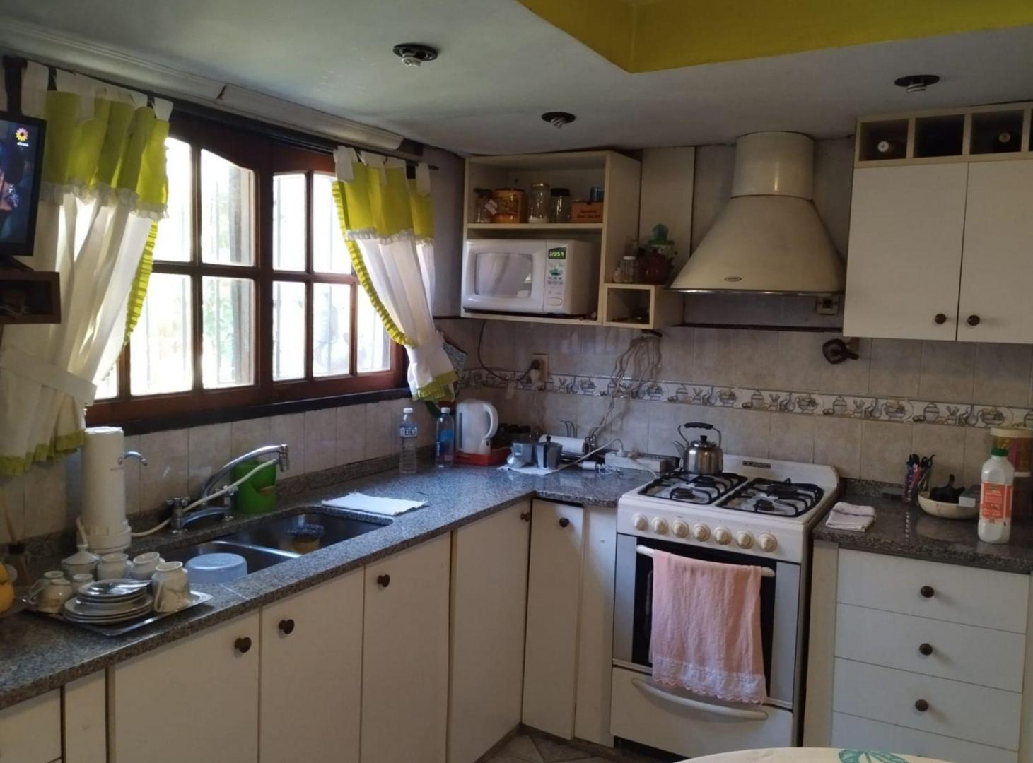 Foto de Venta Casa 3 Ambientes. Loma Hermosa, imagen 3