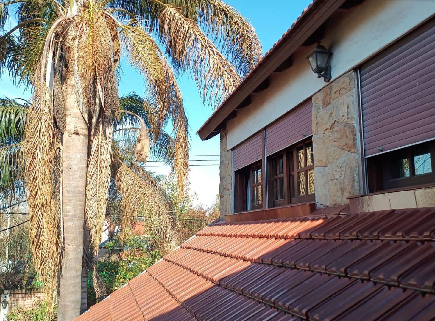 Foto de VENTA CASA 5 AMB MÁS DEPTO 2 AMB, VILLA LUZURIAGA, imagen 2