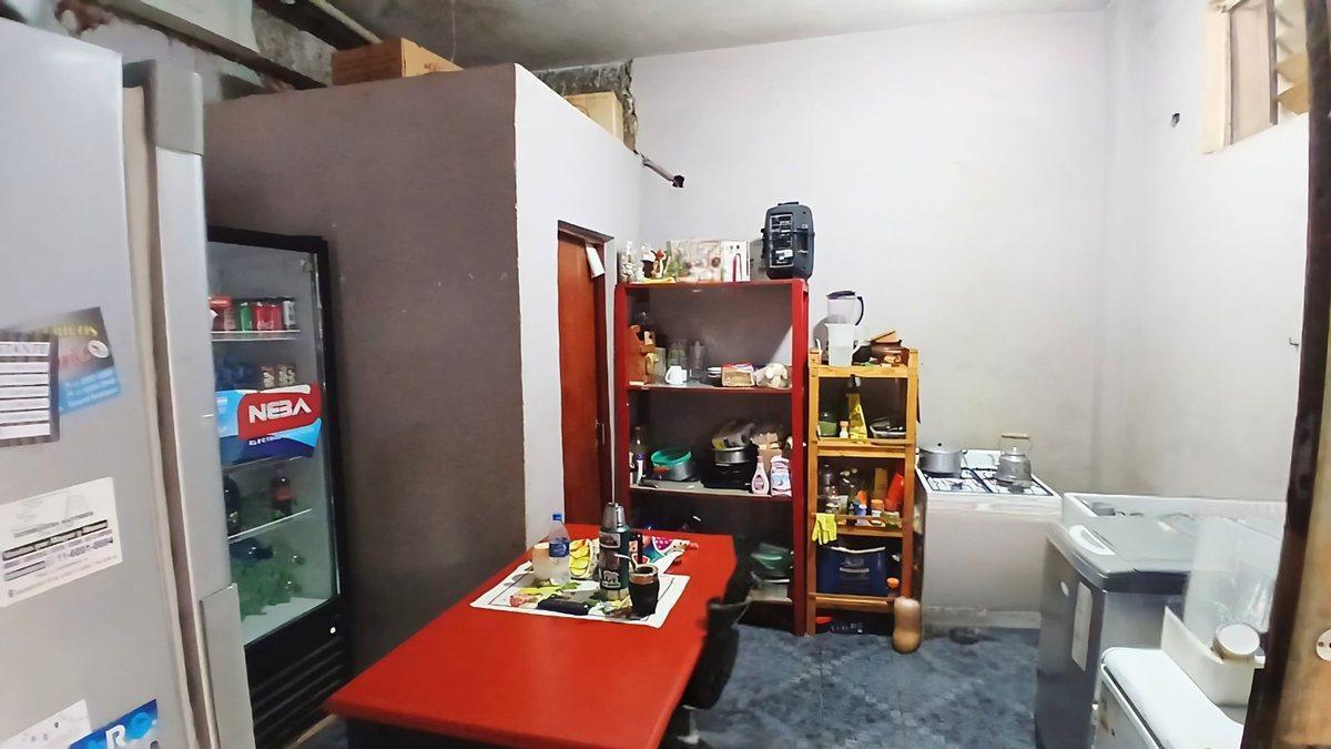 Foto de Casa 4 amb local comercial + Estructura 3 locales, imagen 4