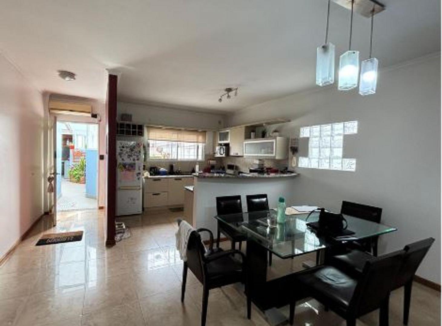 Foto de PH en venta Santos Lugares 3 amb. quincho/terraza, imagen 4