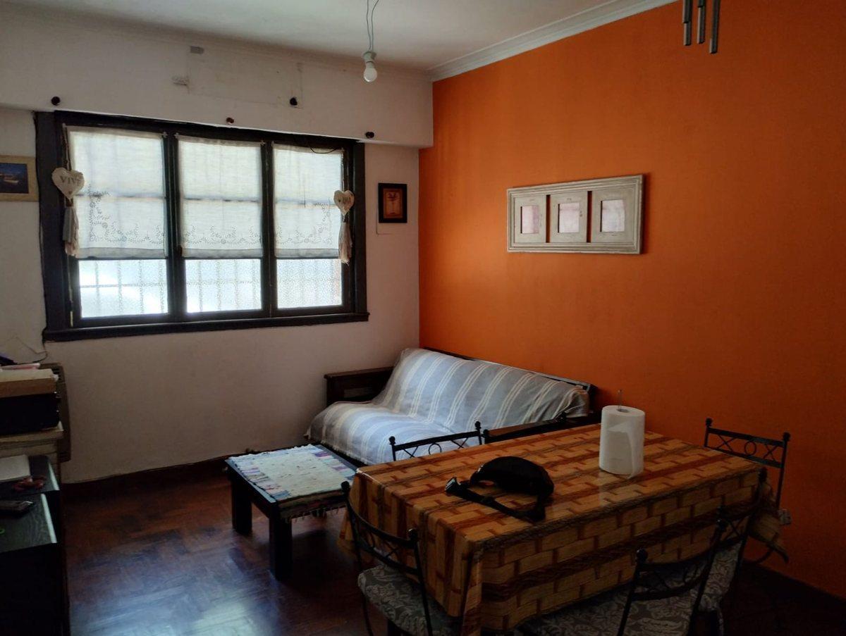 Foto de Alquiler PH 3 amb patio y cochera en Villa Parque, imagen 2