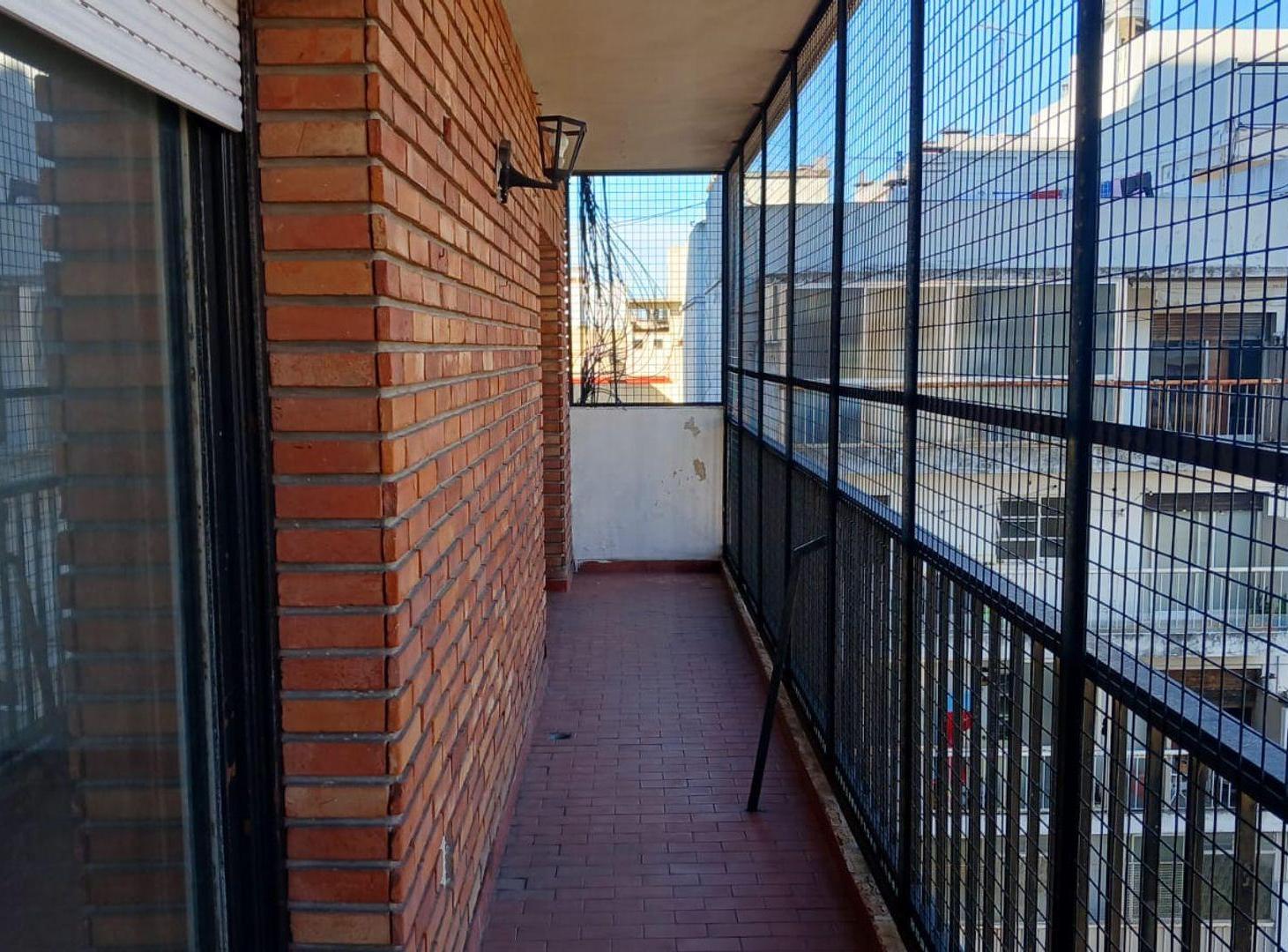 Foto de 3 AMBIENTES CON COCHERA Y BAULERA | VILLA URQUIZA, imagen 2