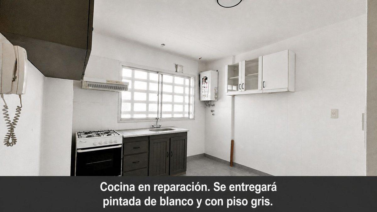 Foto de Dpto. 5 amb. 2 baños. Balcón. ASCENSOR! Beccar., imagen 2