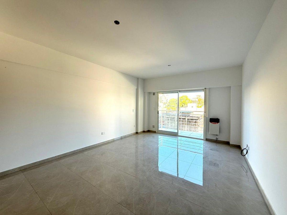 Foto de VENTA MONOAMBIENTE A ESTRENAR –VILLA GENERAL MITRE, imagen 2