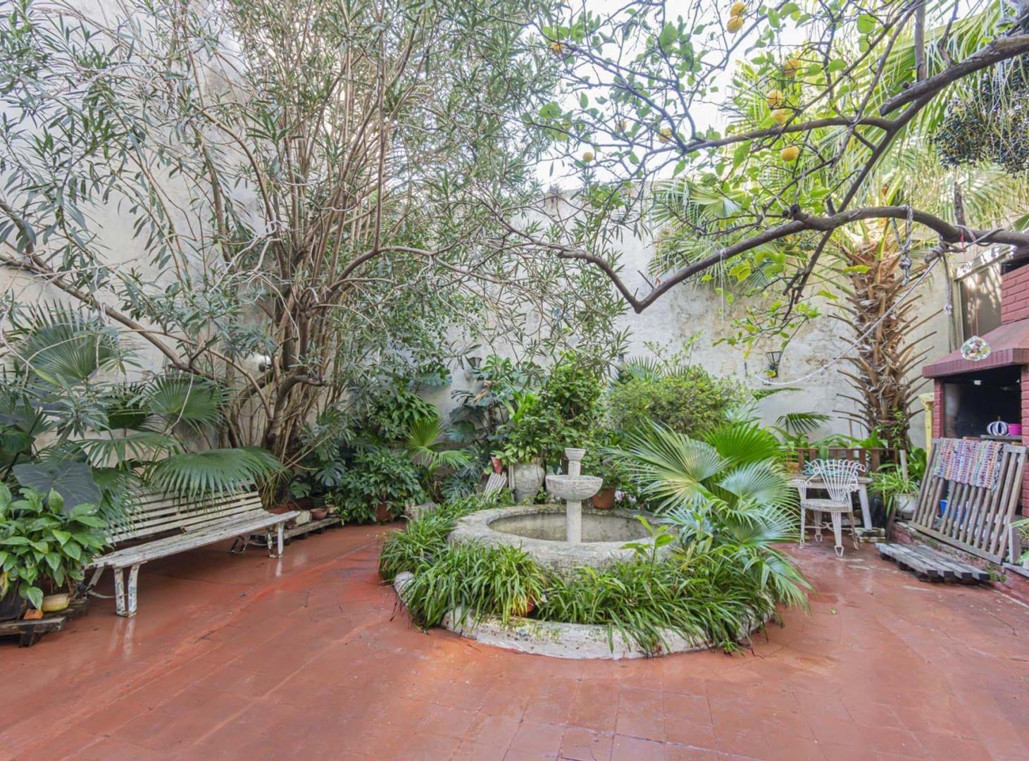 Foto de Venta Departamento Flores 3 Ambientes Patio, imagen 1
