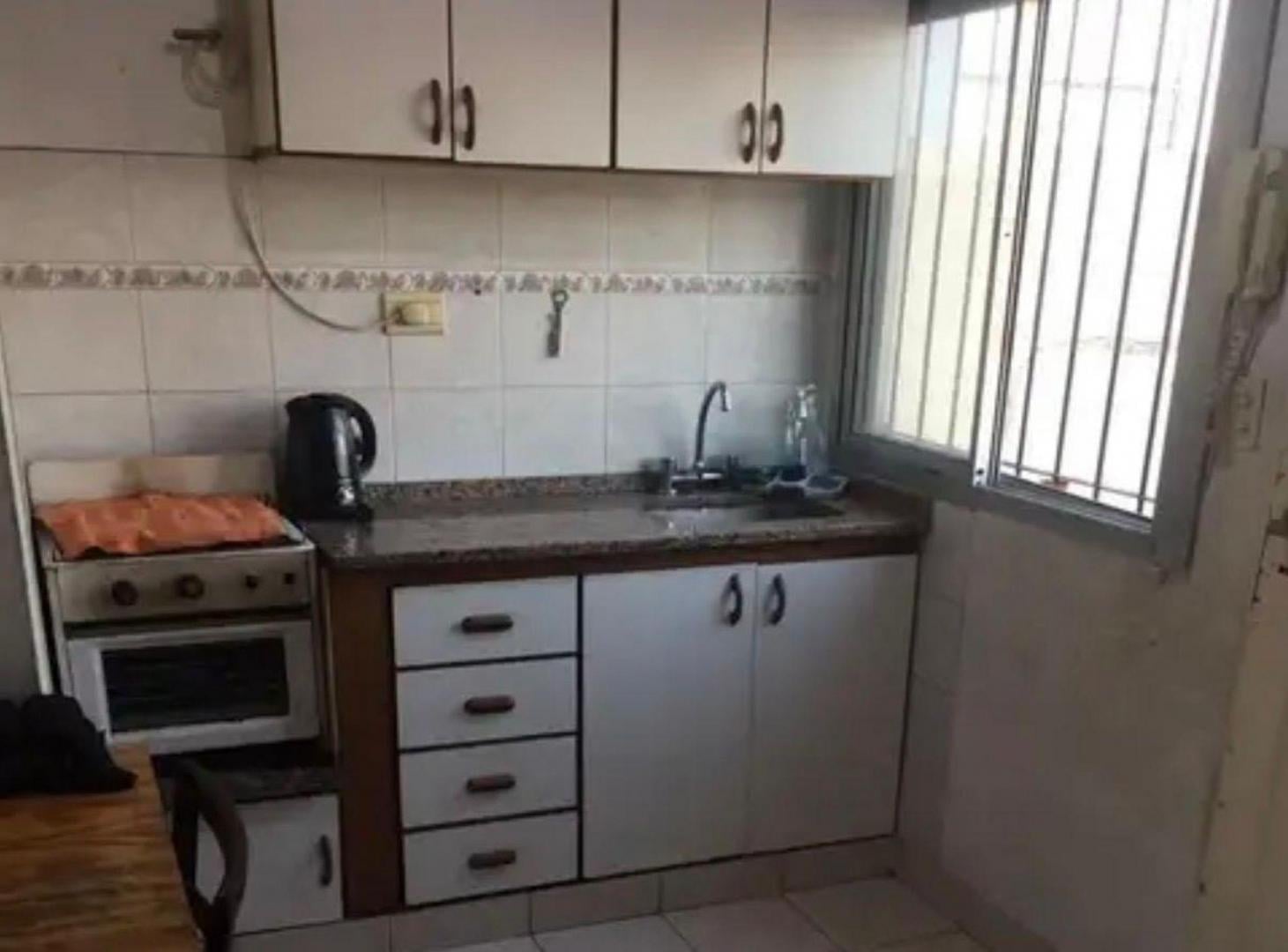 Foto de VENTA PH CON GALPON EN CIUDADELA, imagen 1