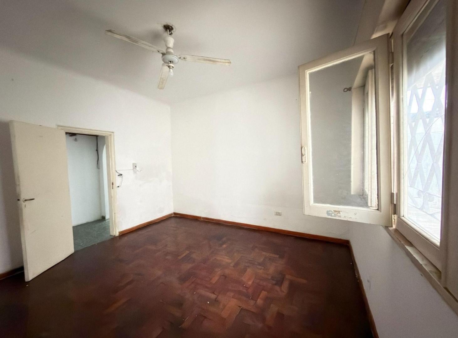 Foto de VENTA CASA 4 AMB CON COCHERA, LOMAS DEL MIRADOR, imagen 5