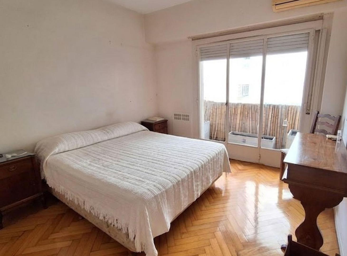 Foto de VENTA - depto 4 ambientes + dependencia - RECOLETA, imagen 3
