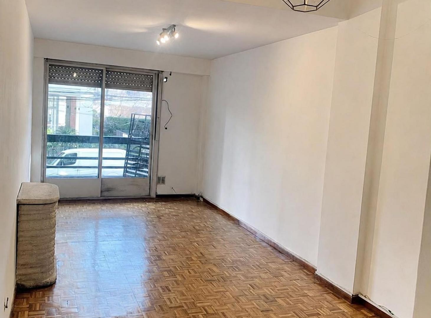 Foto de Dos ambientes con Balcón y patio en Caballito, imagen 2