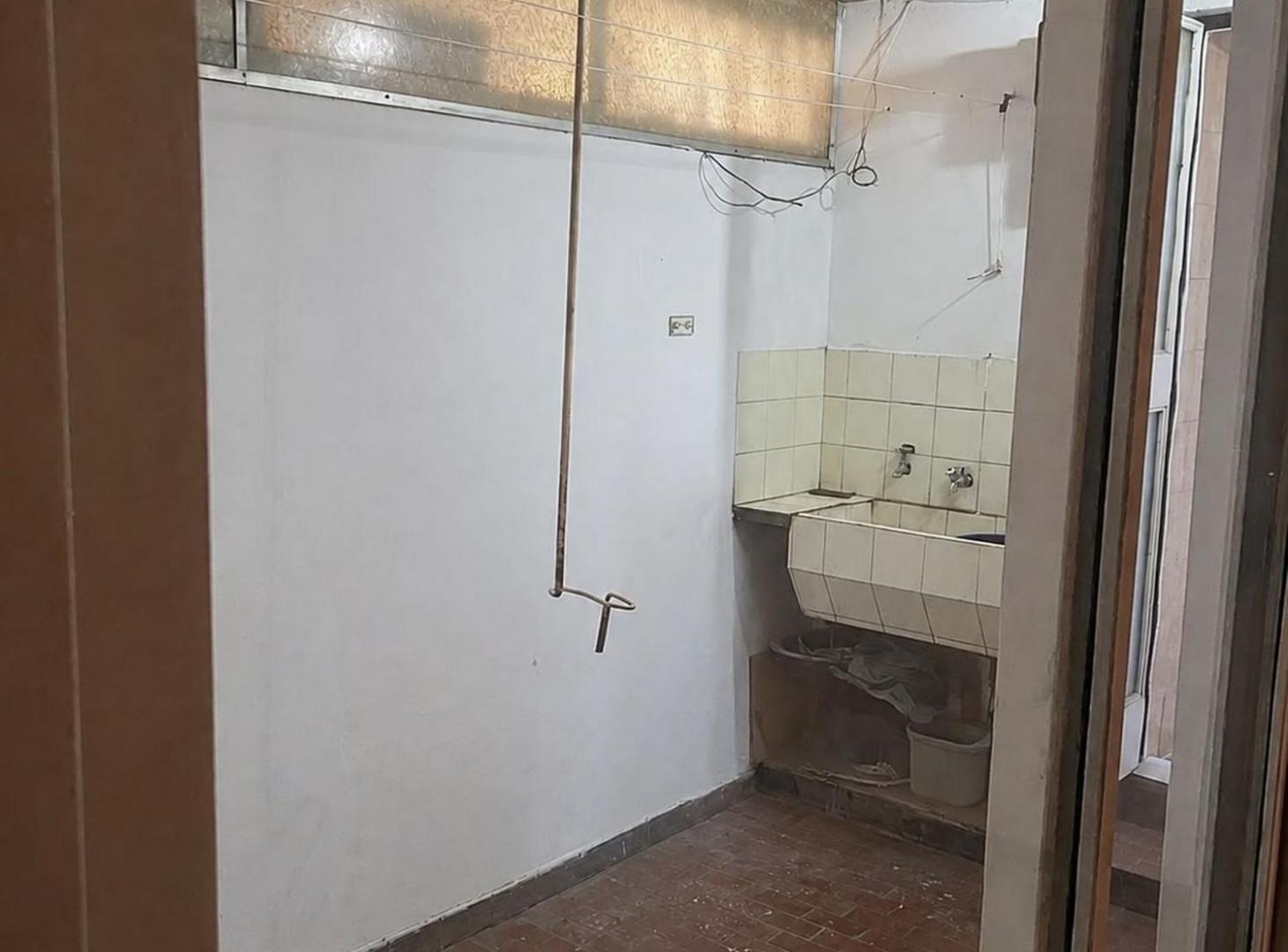 Foto de Dos ambientes con Balcón y patio en Caballito, imagen 5