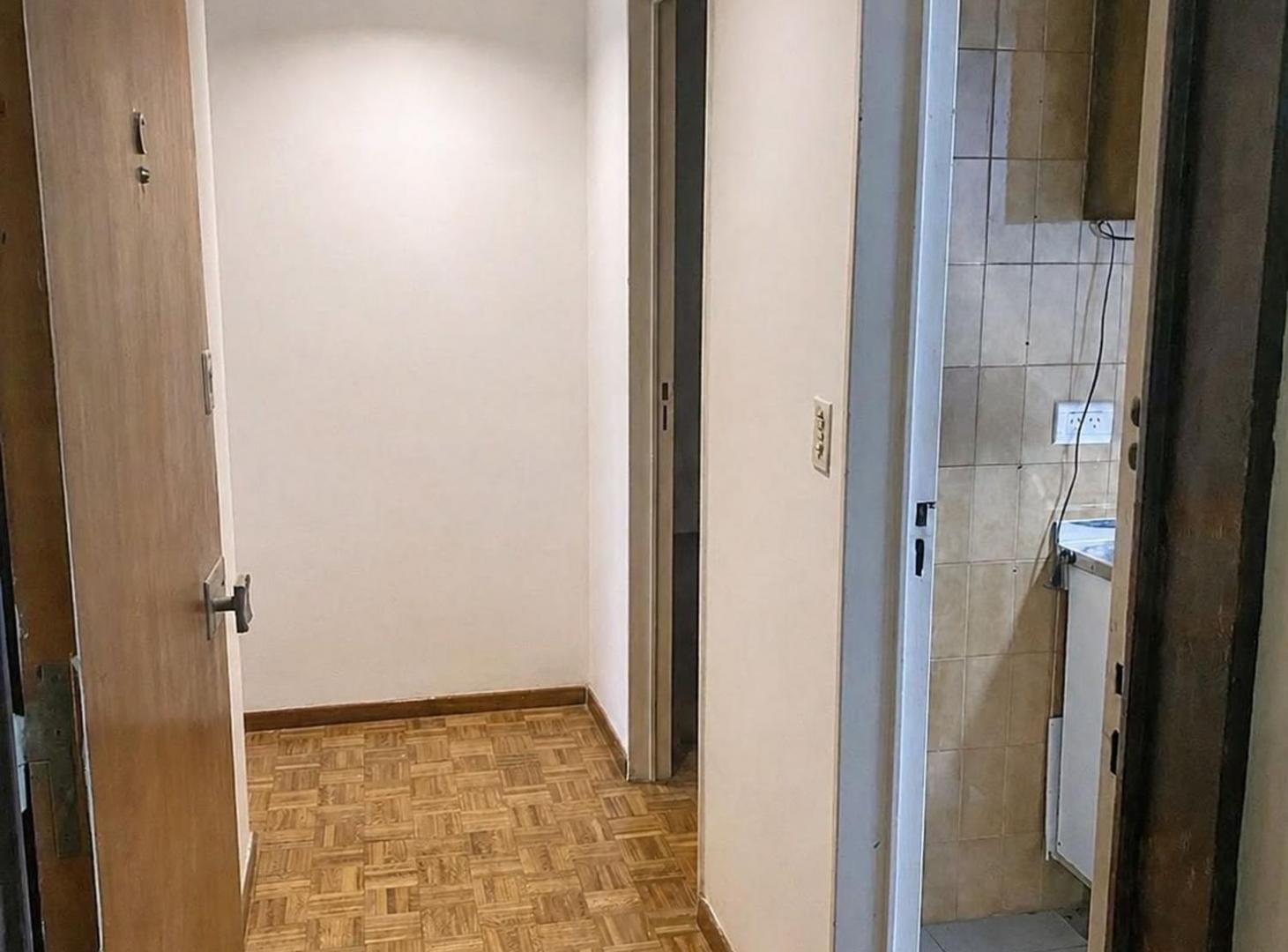 Foto de Dos ambientes con Balcón y patio en Caballito, imagen 4
