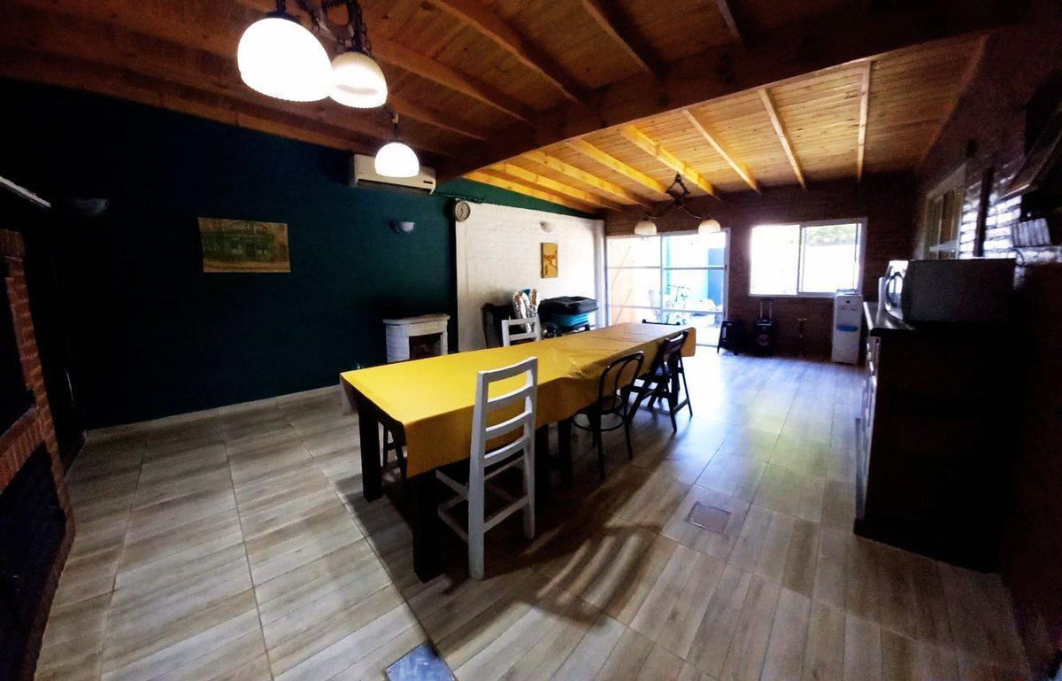 Foto de VENTA CASA 5 AMB CON PILETA,BARRIO LA CELIA,EZEIZA, imagen 1