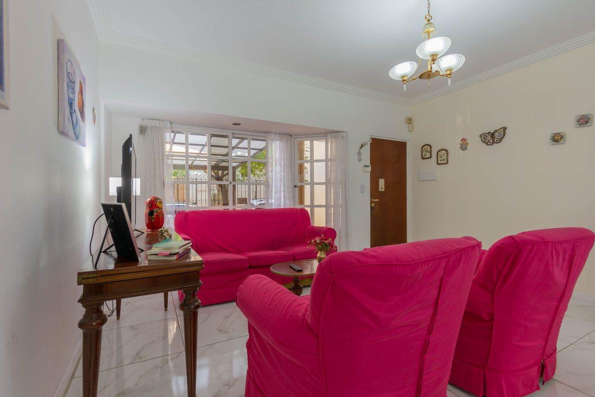 Foto de VENTA DÚPLEX C/COCHERA, JARDÍN, QUINCHO EN ALMAGRO, imagen 2