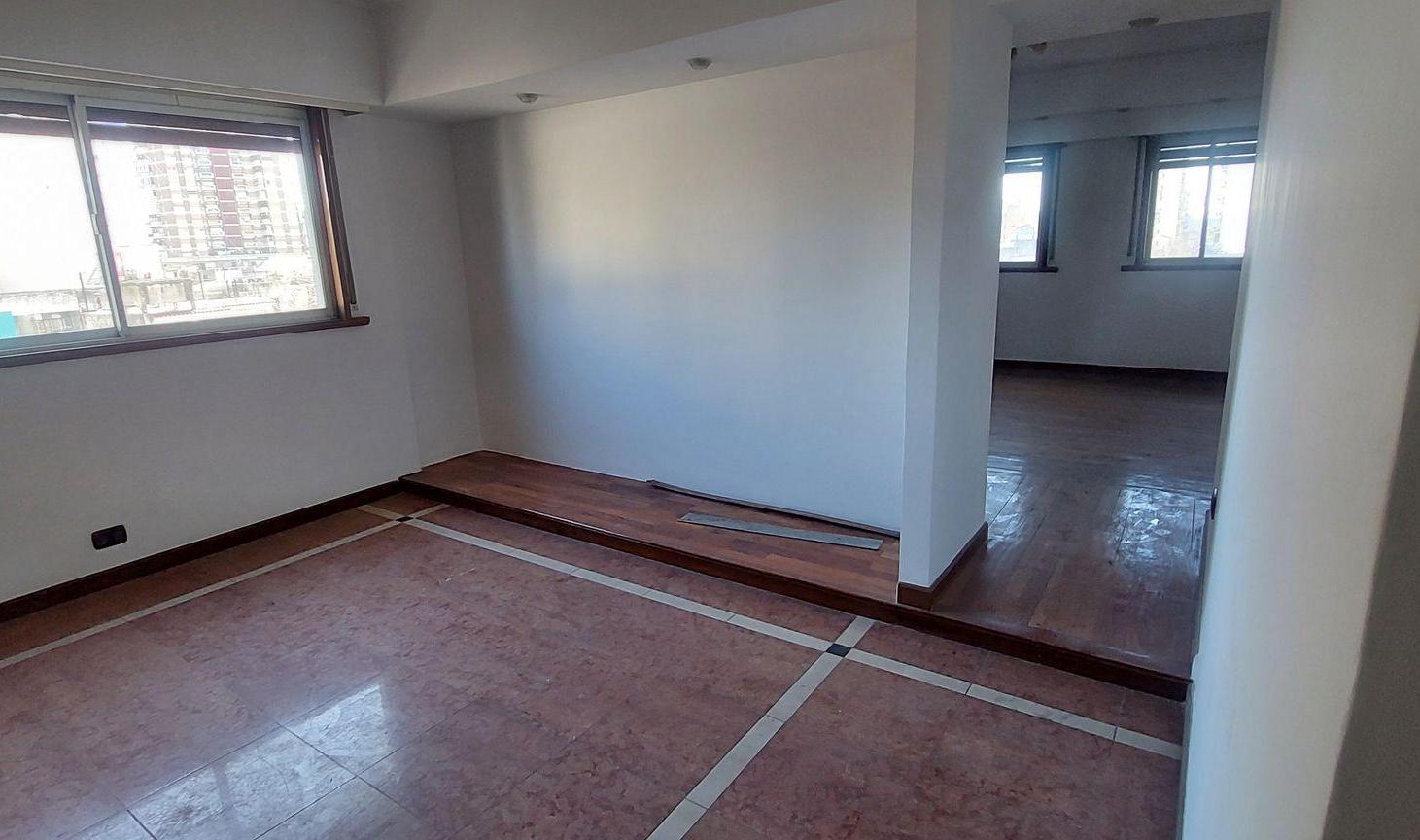Foto de Departamento en Venta Avellaneda 5 Amb Cochera, imagen 3