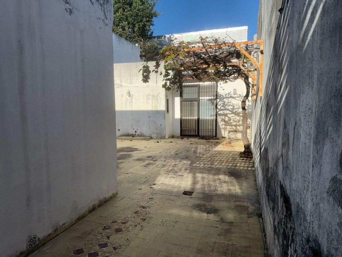 Foto de OPORTUNIDAD! Casa en lote propio de 248 m2, imagen 3