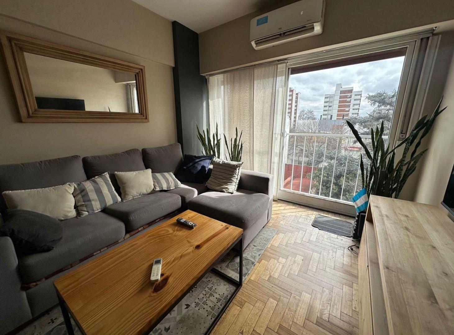Foto de VENTA 4 AMB con COCHERA - FLORESTA, imagen 2