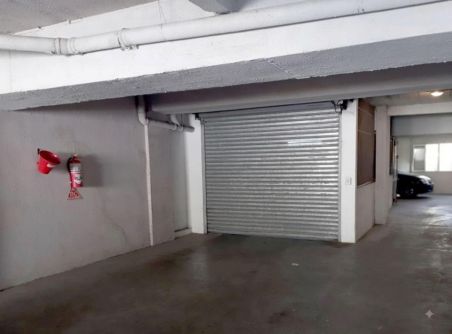 Foto de Venta Cochera Cubierta en Balvanera - Av Belgrano, imagen 4