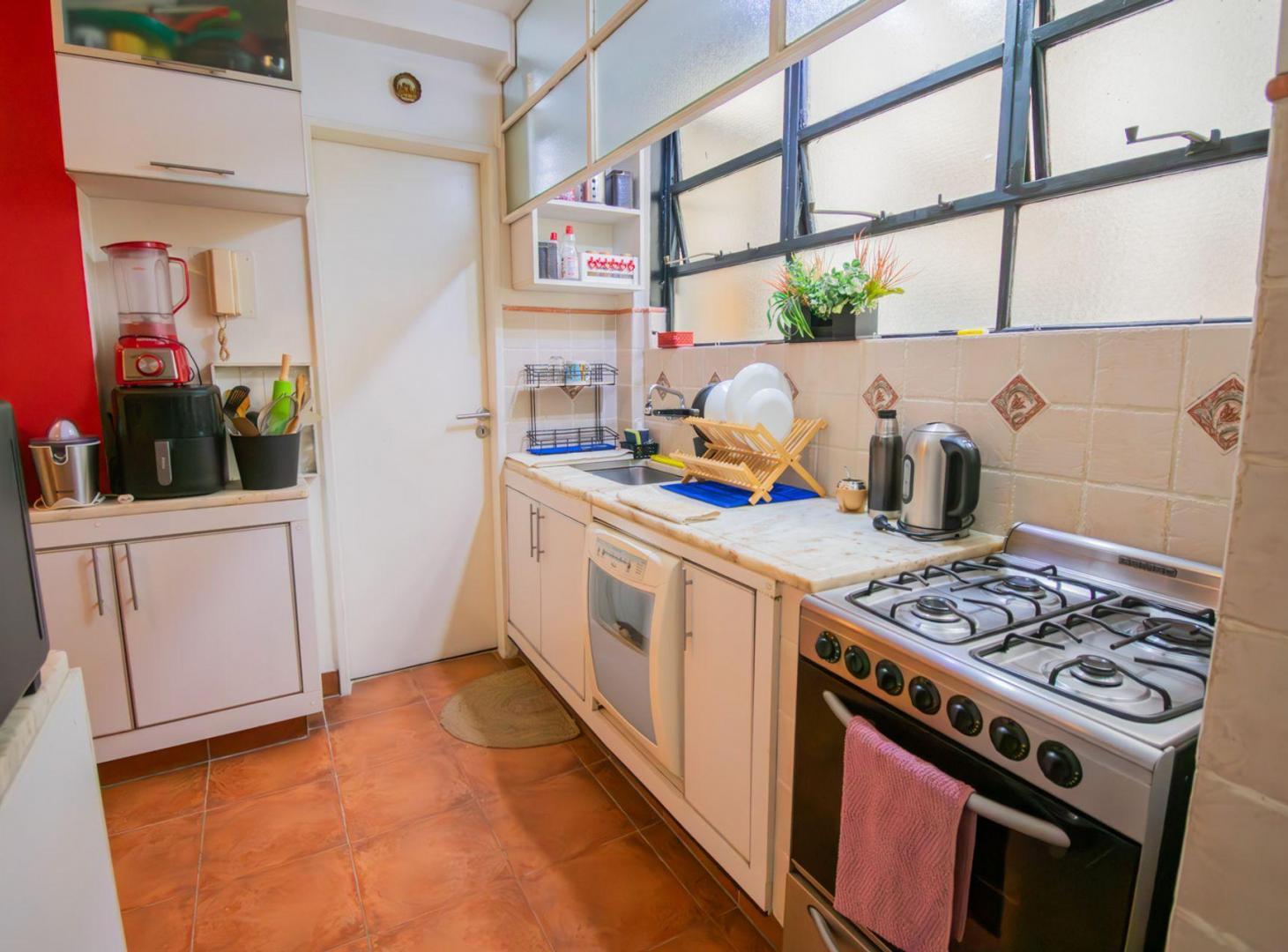 Foto de Venta 4 ambientes c/balcón y baulera en Belgrano, imagen 3