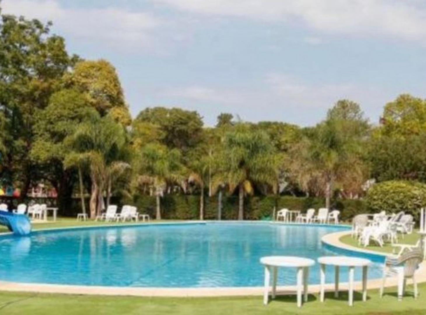 Foto de Venta Casa doble lote Los Troncos C.Club Impecable, imagen 3