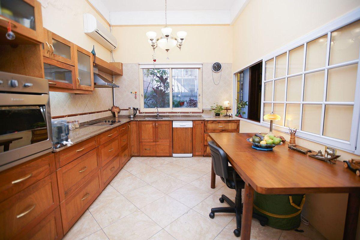 Foto de VENTA PH 6 AMB TERRAZA LIBRE - CHACARITA, imagen 5