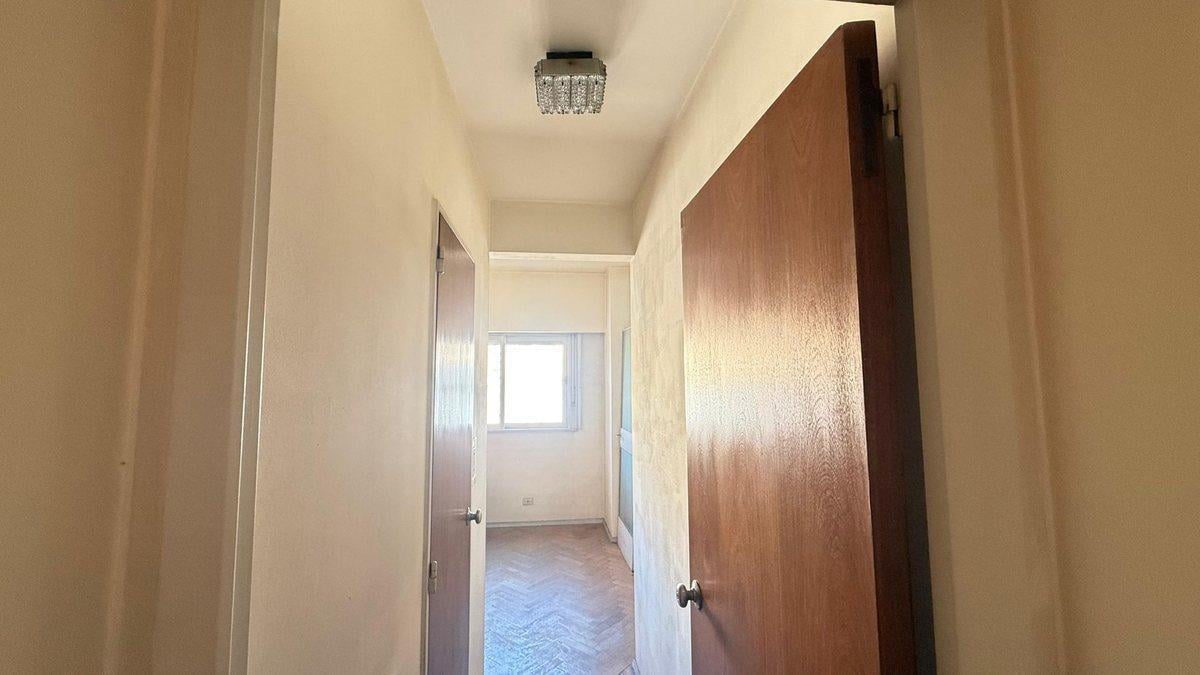 Foto de VENTA 4 AMBIENTES VISTA DEPEND. COCHERA PATERNAL, imagen 3