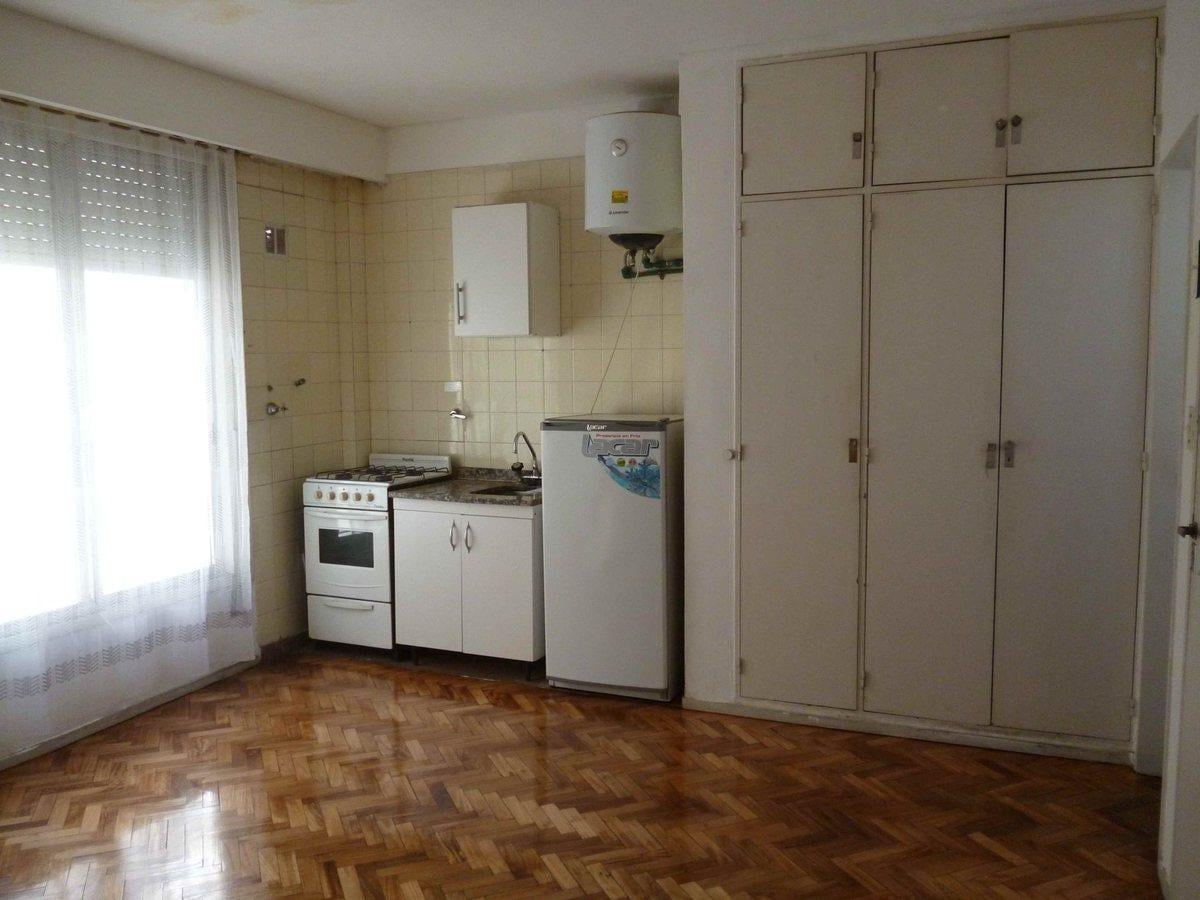 Foto de Monoambiente . Cocina kitchenette. Baño Completo ., imagen 2