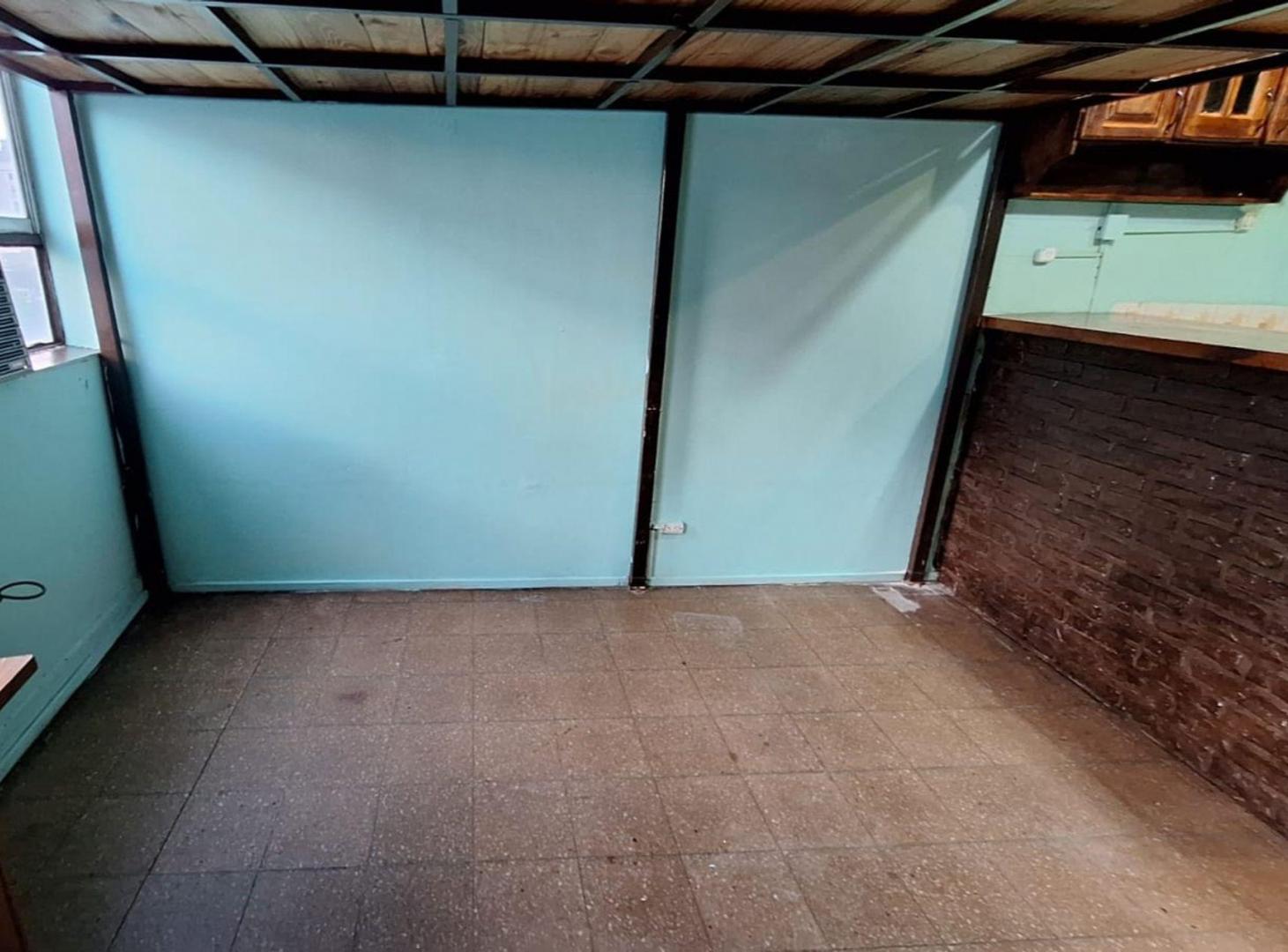 Foto de Monoambiente c/entrepiso y baulera en Constitución, imagen 5