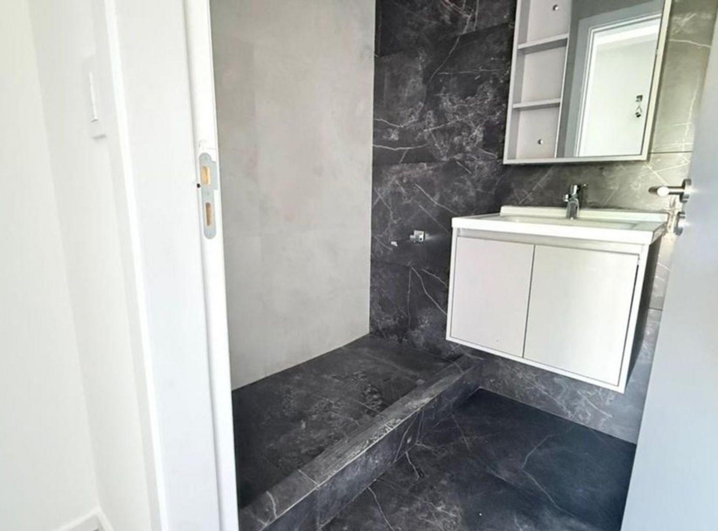 Foto de DEPARTAMENTO 4 AMBIENTES BALCÓN EN VILLA DEVOTO, imagen 3