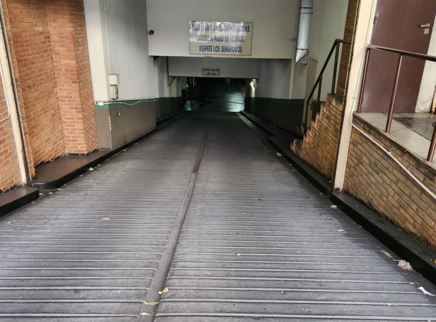 Foto de VENTA COCHERA PARA DOS AUTOS EN BELGRANO, imagen 4