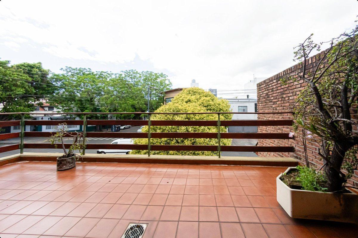 Foto de Casa en venta V. Pueyrredòn-patio-parrilla-garage, imagen 1