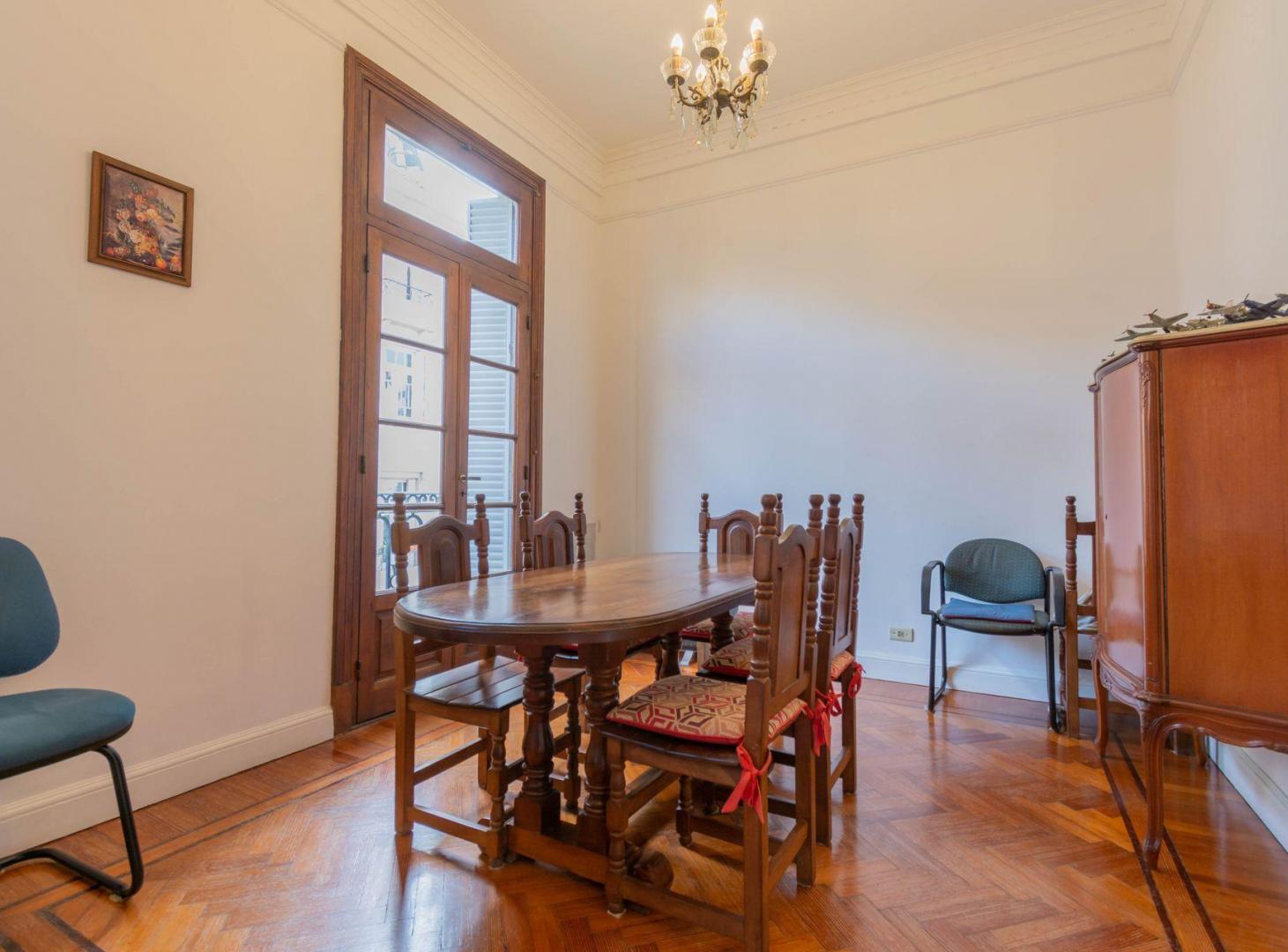 Foto de VENTA DEPARTAMENTO 4 AMB CON DEPEND. EN BALVANERA, imagen 3