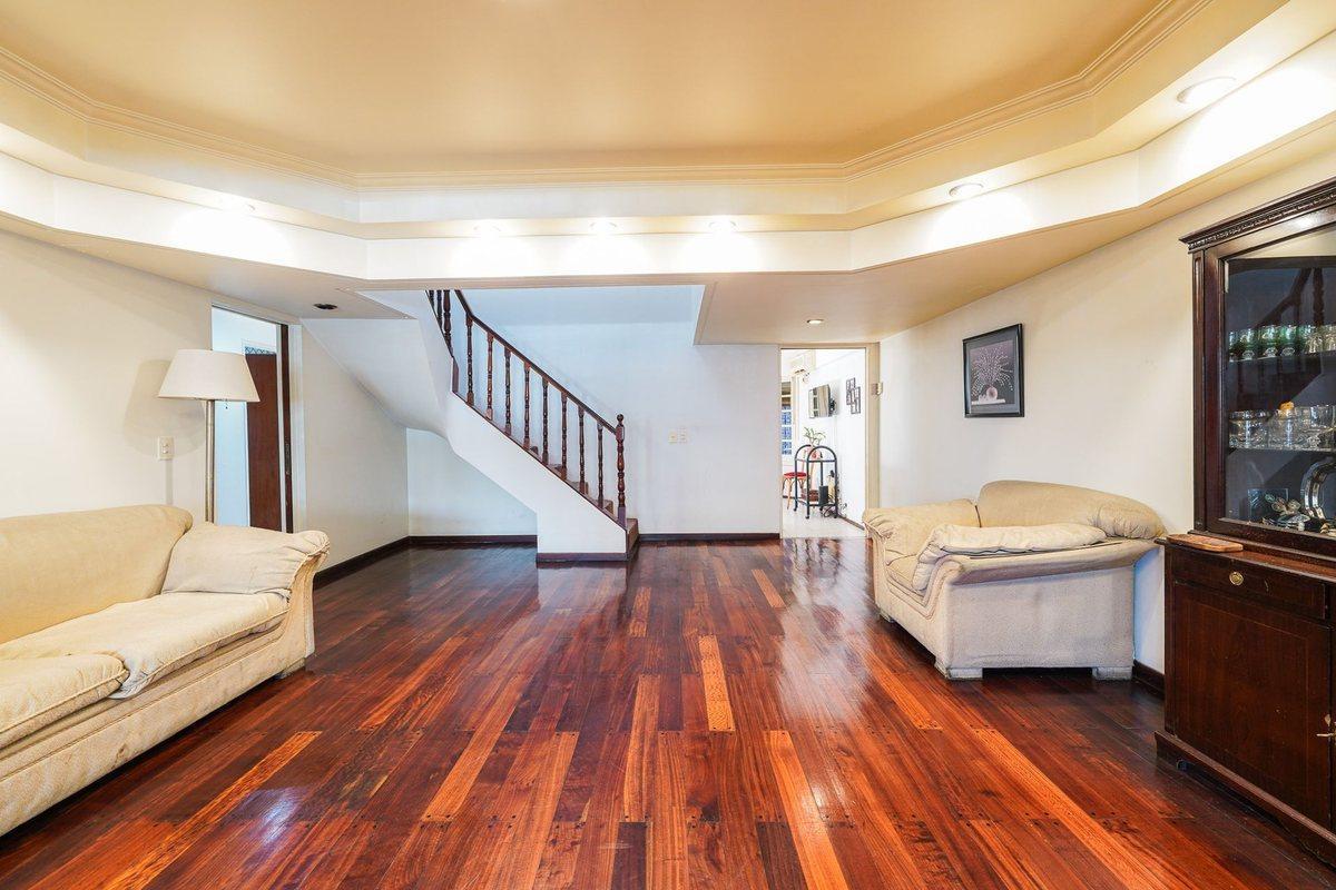 Foto de VENTA CASA 6 AMBIENTES VELEZ SARFIELD JARDIN, imagen 4
