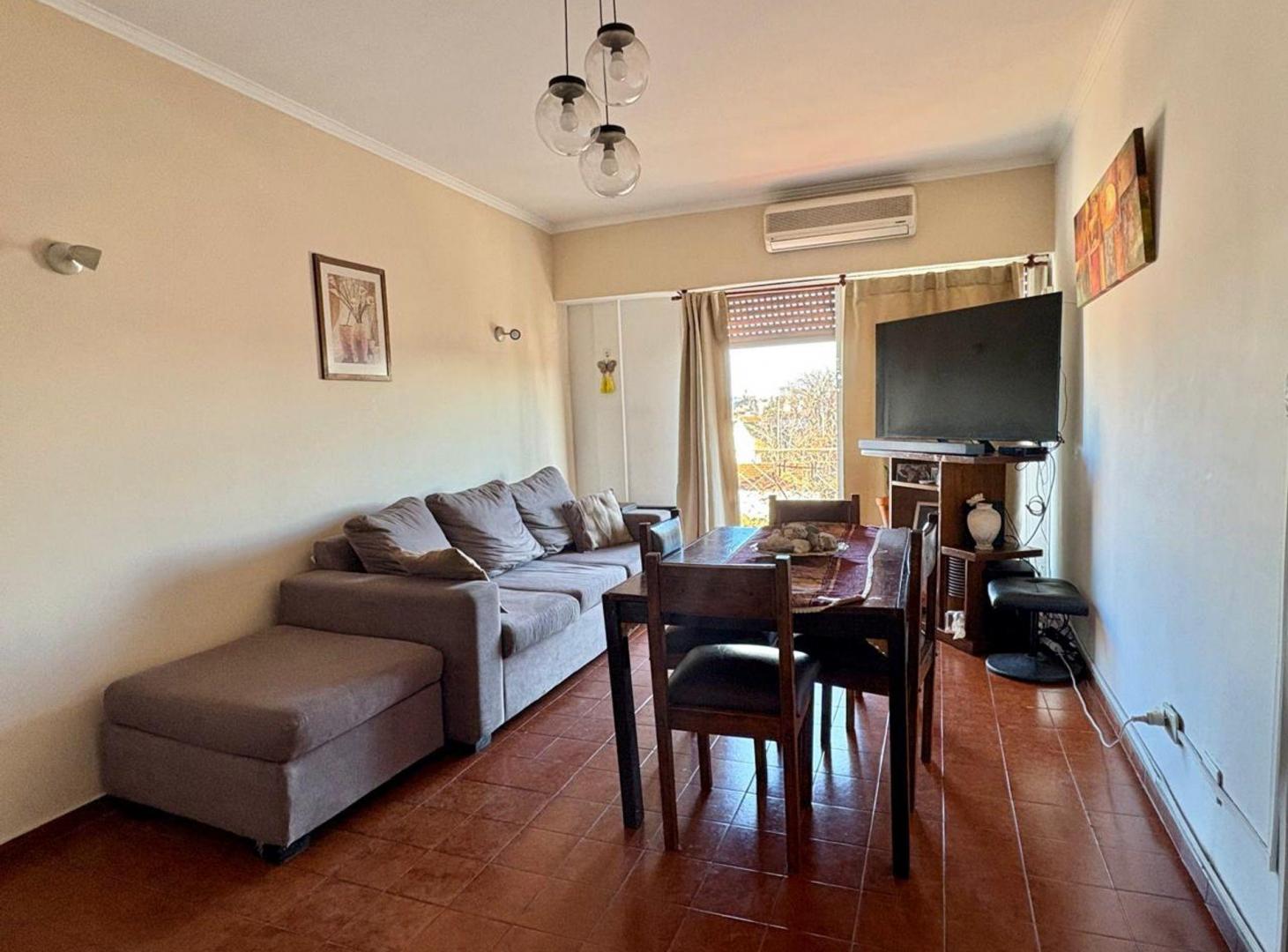 Foto de Venta Depto 4 Amb con Balcón Villa Lugano, imagen 1