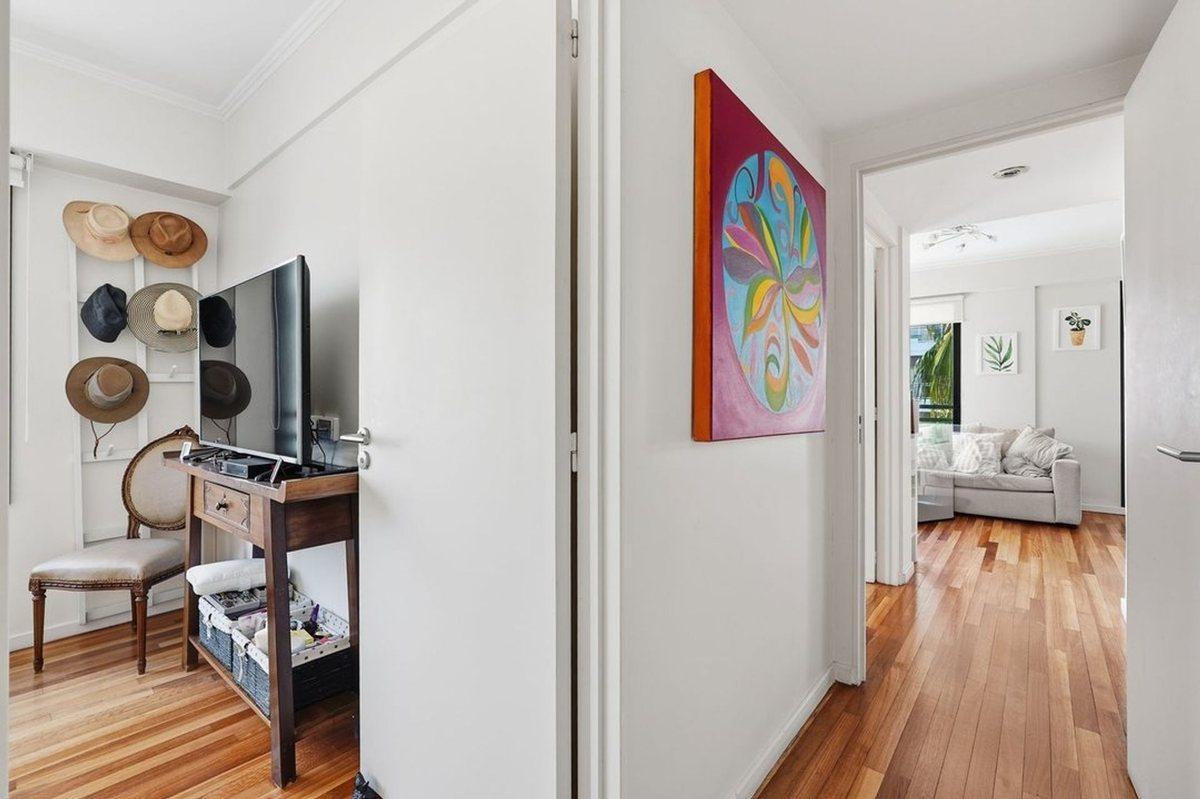 Foto de VENTA DEPARTAMENTO 3 AMBIENTES URQUIZA COCHERA, imagen 5