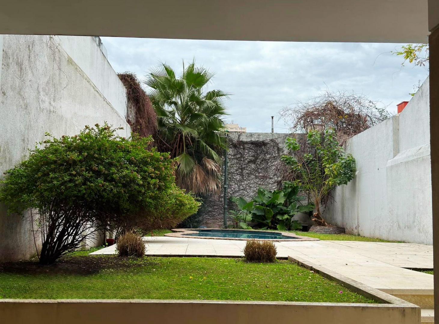 Foto de VENTA MONOAMBIENTE DIVIDIDO CON BULERA, FLORES, imagen 1