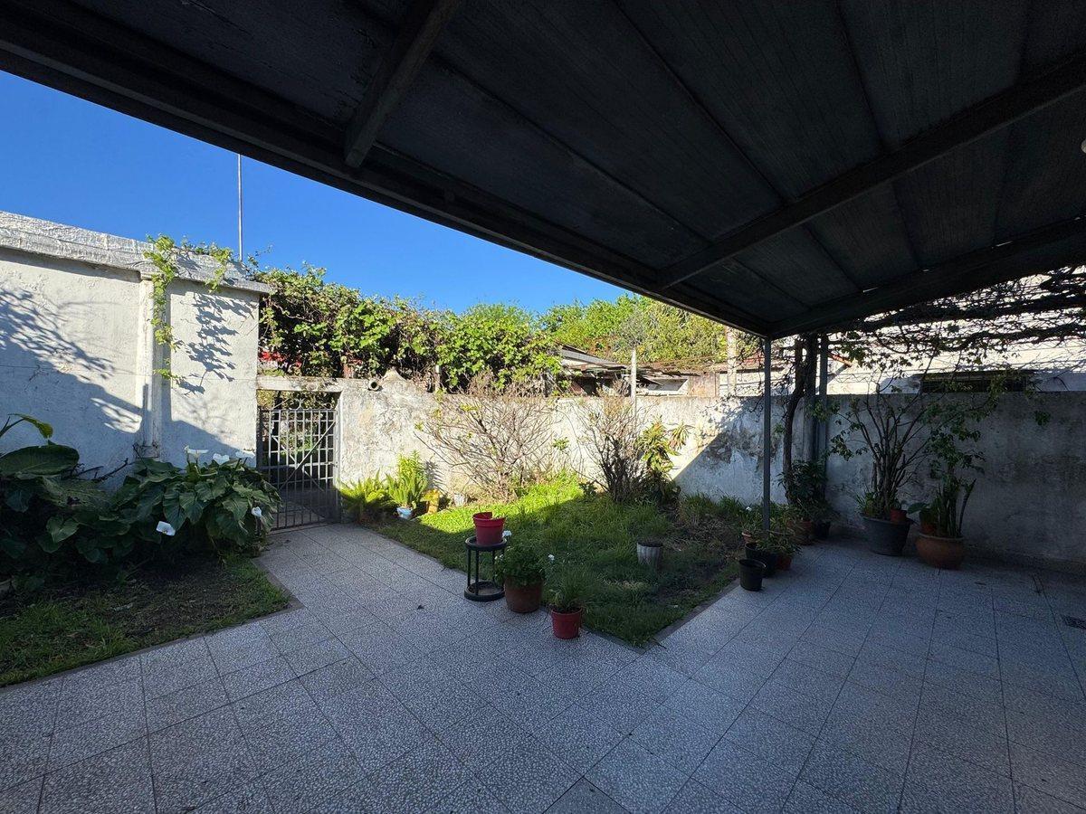 Foto de Casa 3 Amb. c/Cochera, Patio - Acepta Permuta, imagen 1
