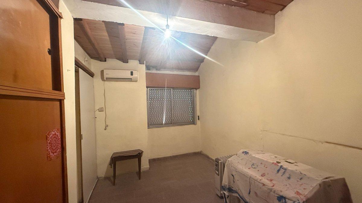 Foto de VENTA OPORTUNIDAD PH 3 AMBIENTES Y PATIO LANUS, imagen 5