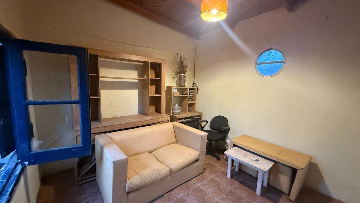Foto de VENTA OPORTUNIDAD PH 3 AMBIENTES Y PATIO LANUS, imagen 2