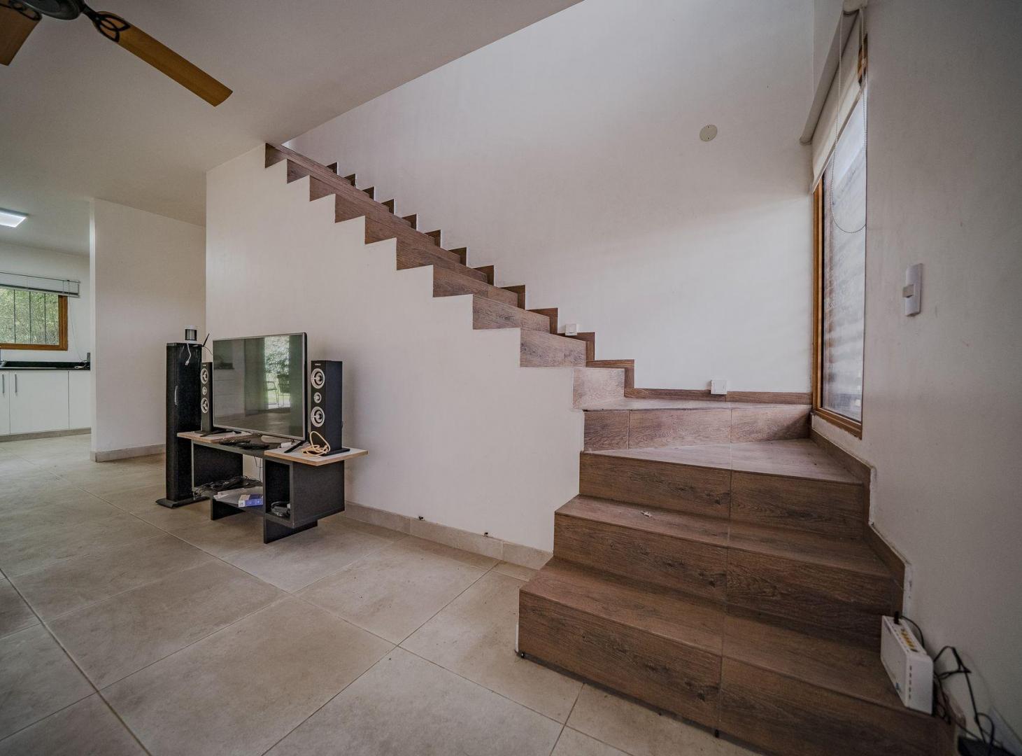 Foto de CASA EN VENTA 4 AMBIENTES CON JARDIN EN DEL VISO, imagen 5