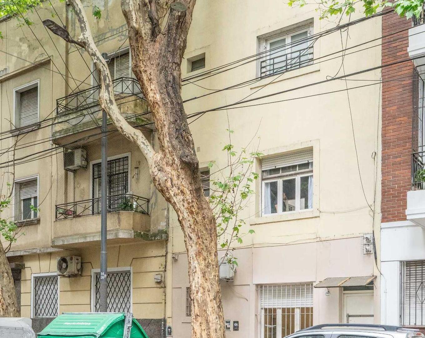 Foto de EDIFICIO EN VENTA - 4 DEPARTAMENOS EN BLOCK, imagen 2