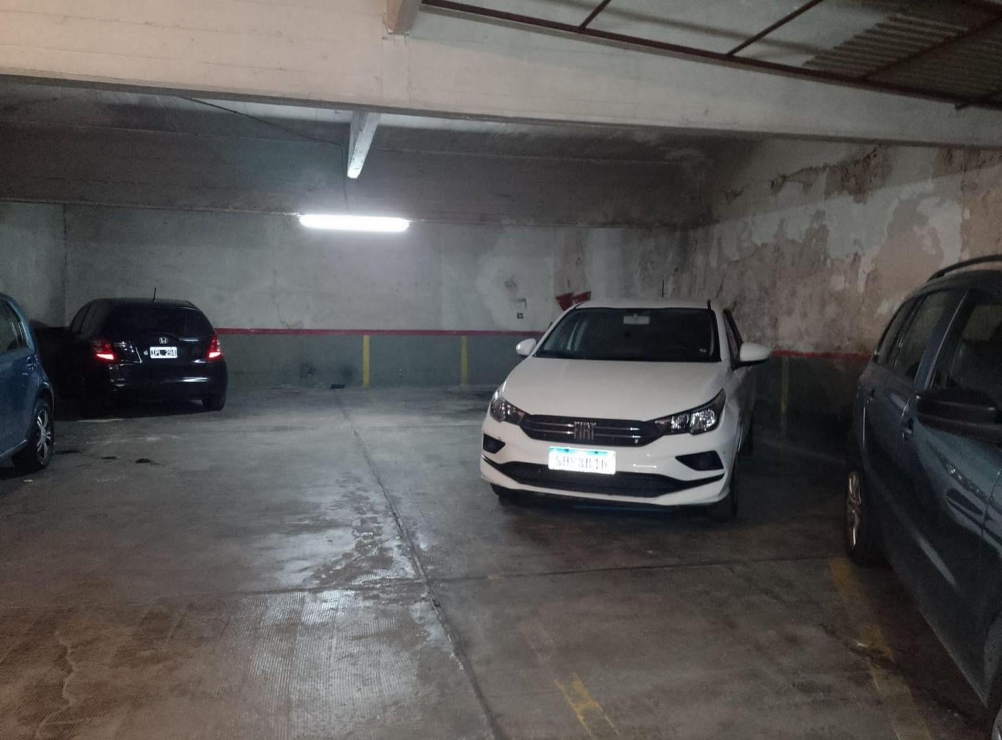 Foto de Venta Cochera Cubierta en Almagro, imagen 5