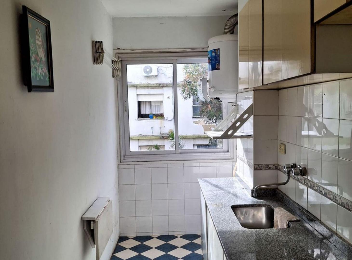 Foto de Departamento en Venta en Saavedra dos amb p/escal, imagen 2
