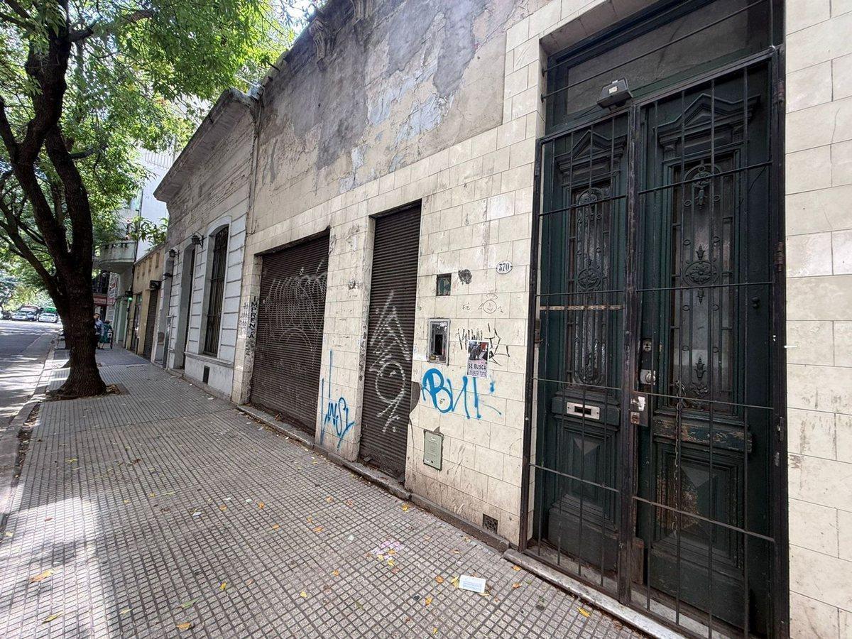 Foto de VENTA LOTE DOBLE FRENTE EN BALVANERA, imagen 2