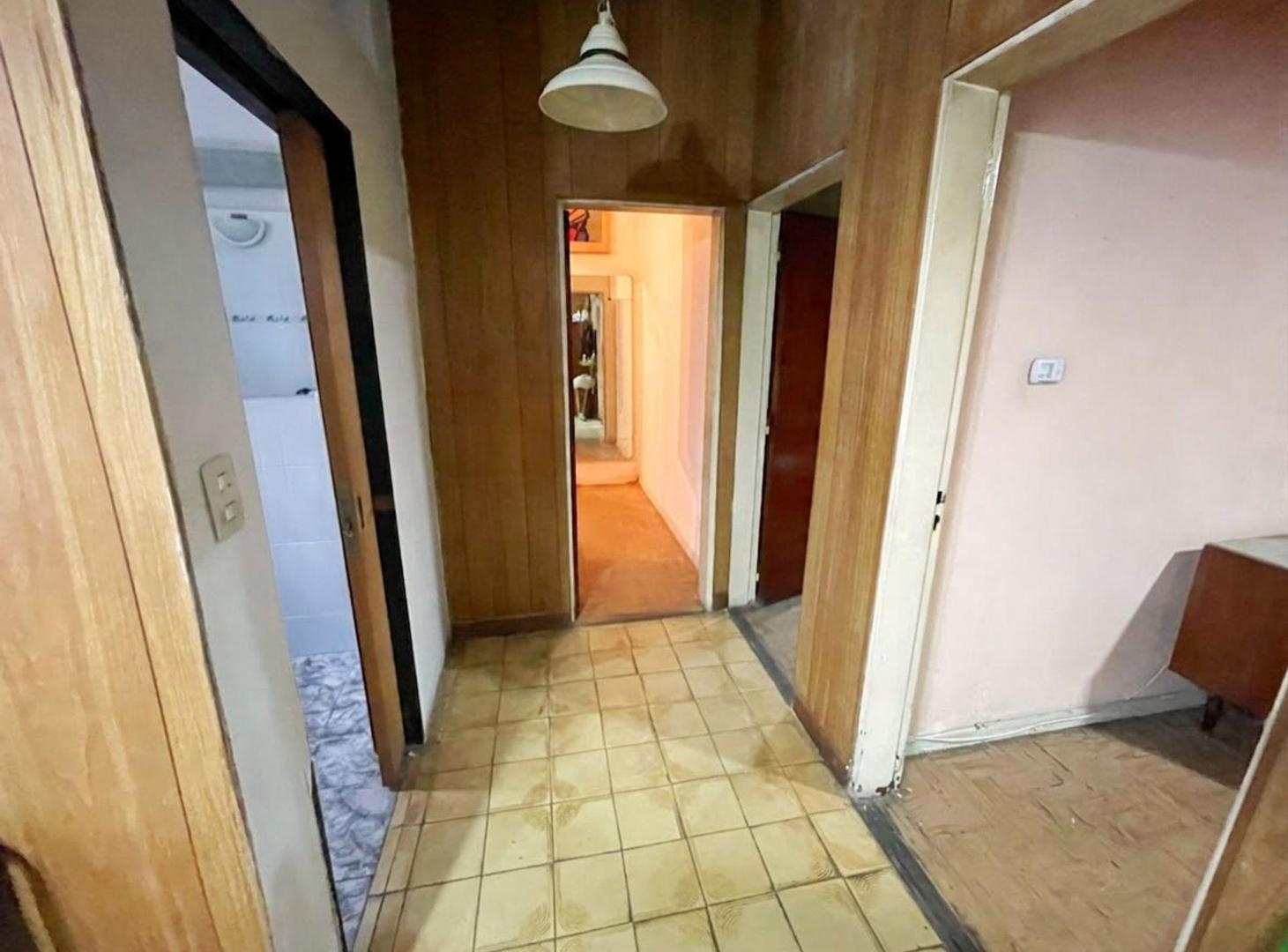 Foto de VENTA CASA LOTE PROPIO EN GERLI CON TERRAZA, imagen 4