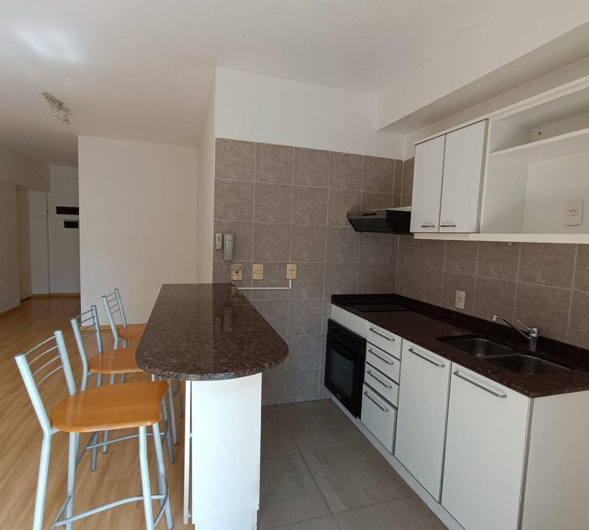 Foto de ALQUILER DEPARTAMENTO 2 AMBIENTES C/COCHERA, imagen 1