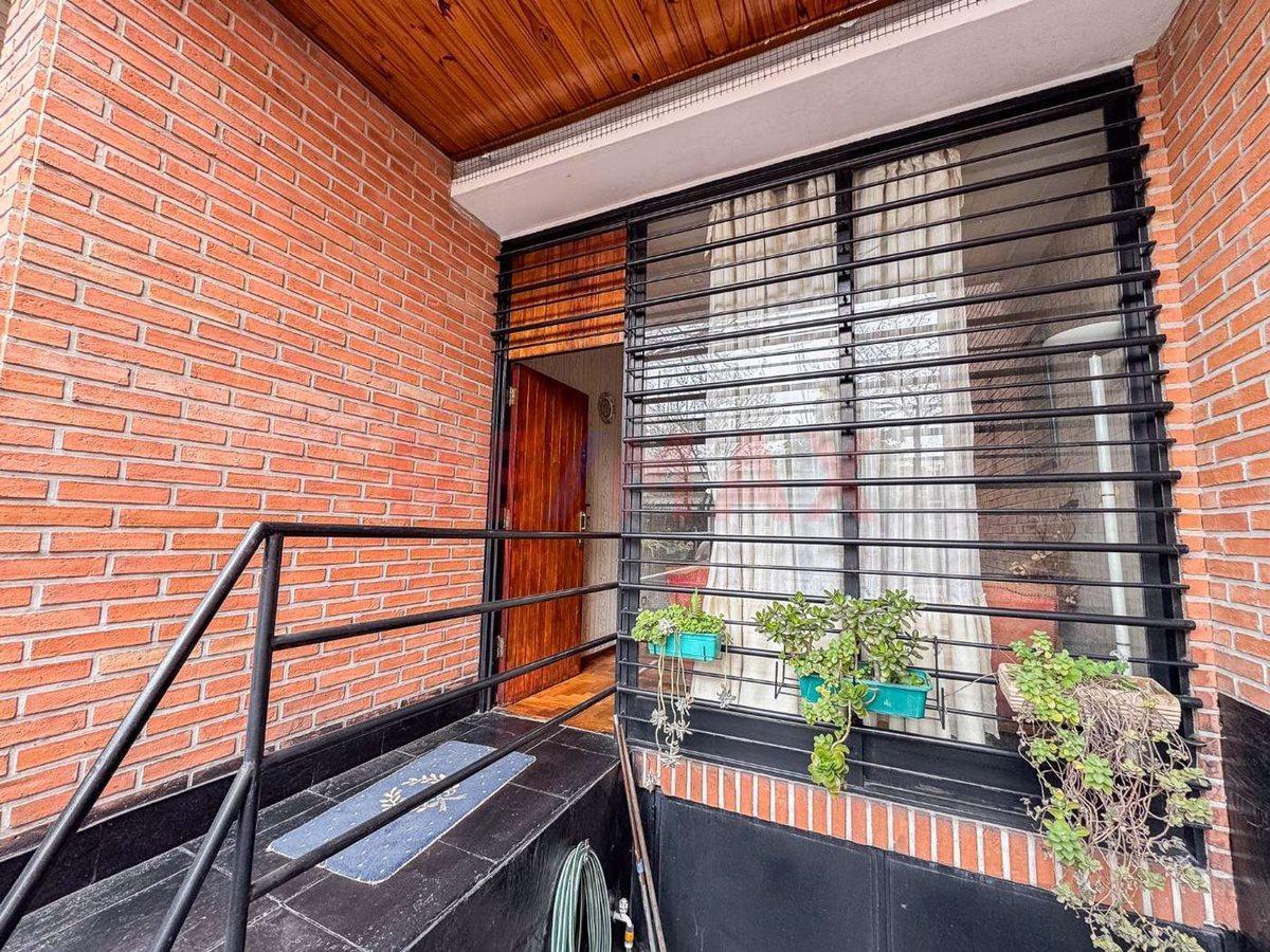 Foto de PH TIPO CASA 6 AMB -COCHERA-BALCONES ATERRAZADOS, imagen 5