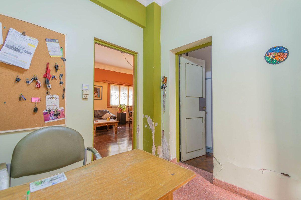 Foto de VENTA PH 4 AMB CON TERRAZA Y PARRILLA. CABALLITO, imagen 3