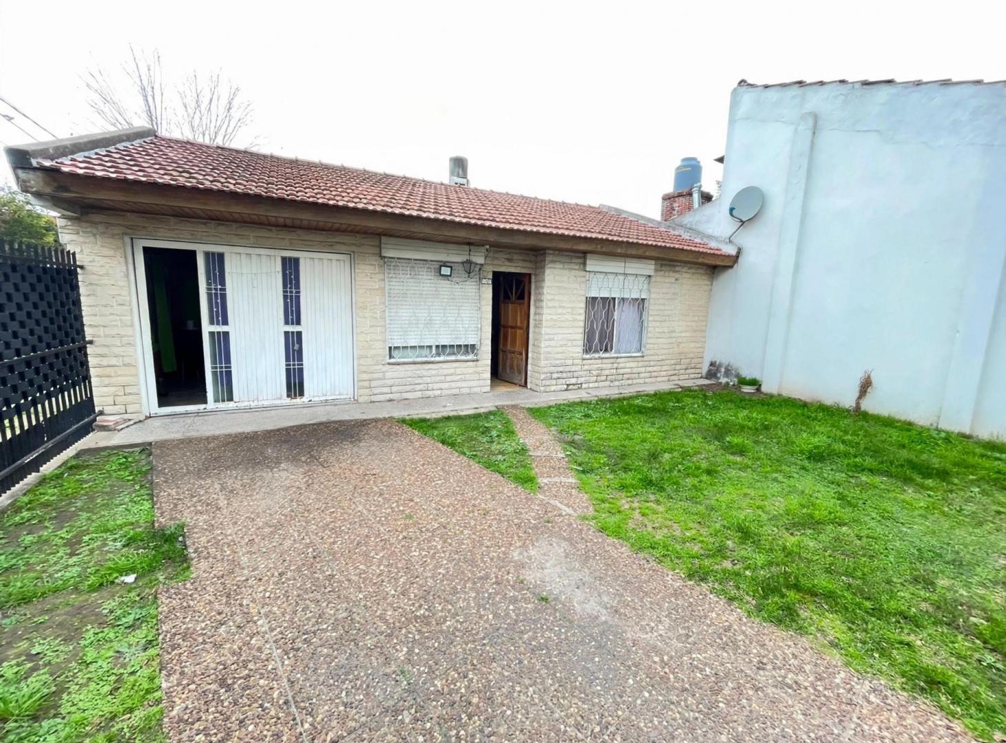 Foto de Casa Esquina Lote Propio 5 Amb c/Jardin S.Martin, imagen 2